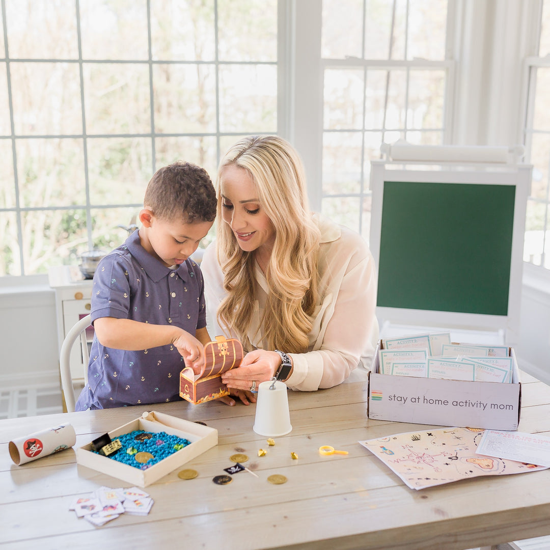 Pirates & Treasures Activity Kit