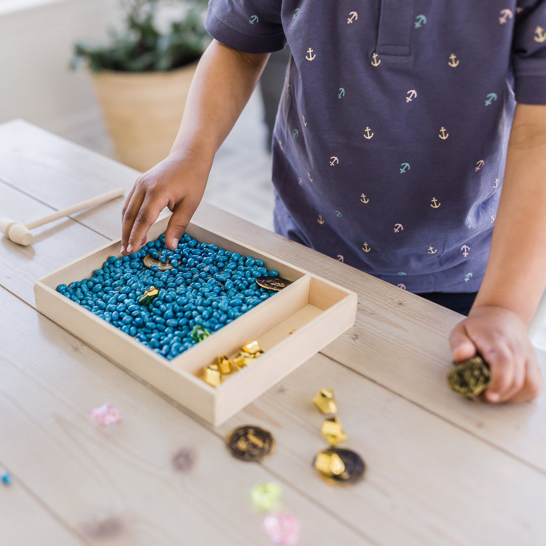 Pirates & Treasures Activity Kit