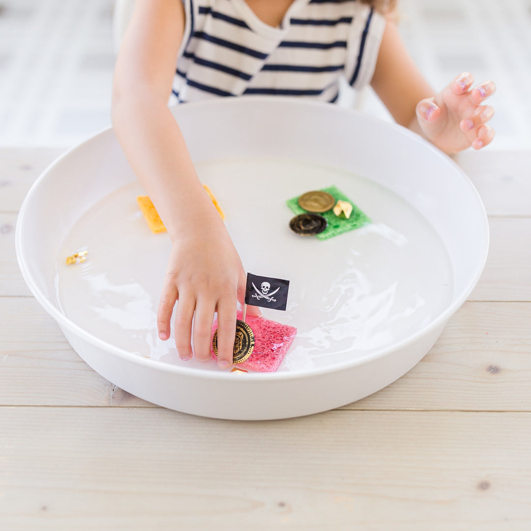Pirates & Treasures Activity Kit