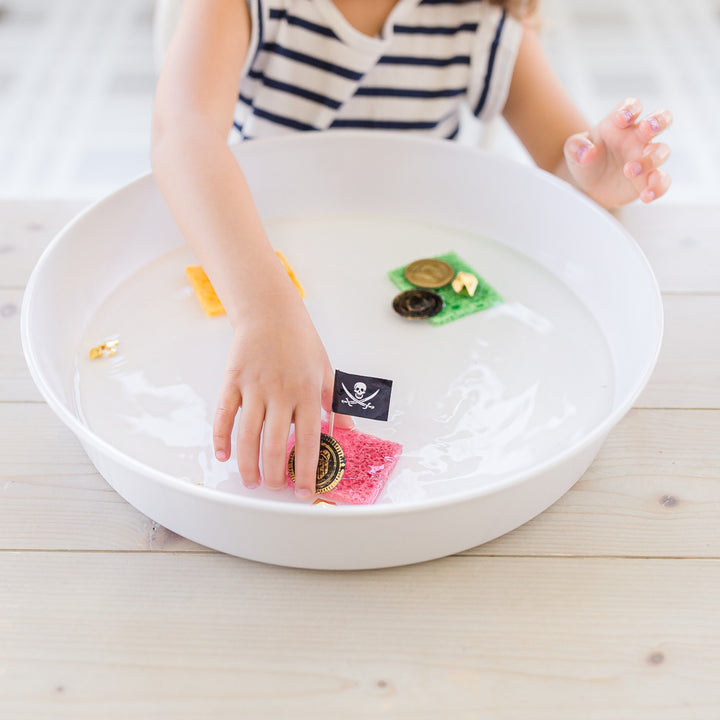 Pirates & Treasures Activity Kit